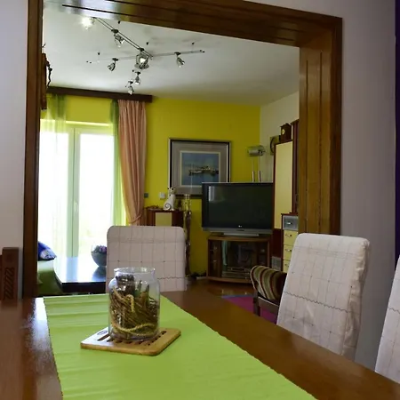 Dino Apartman *